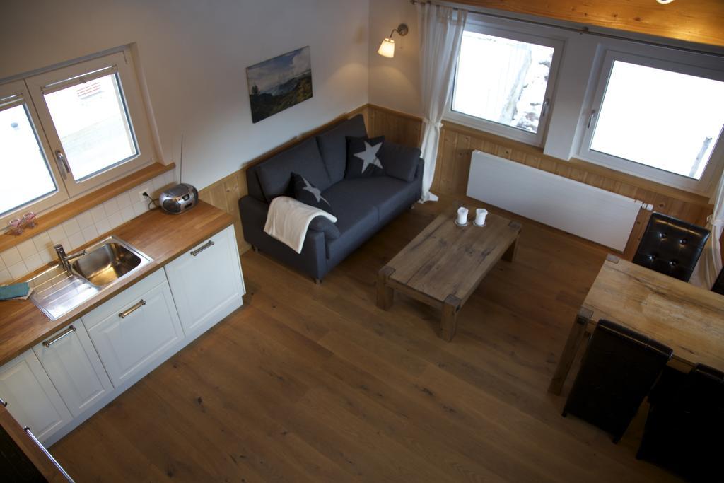 Apartment Turmzimmer Langwies Zewnętrze zdjęcie
